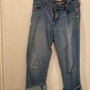 Old navy distressed sweetheart jeans